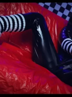 [转载搬运] ManyVids.24.01.18.MollyRedWolf.Five.Nights.With.Freddy.Puppet.Gets.Creampie.In.P [1v+3.4G][磁力链接]